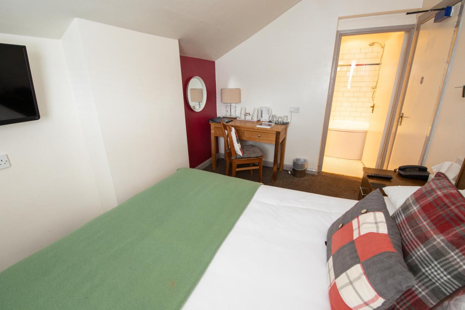 Salty Dog Hotel&Bistro Bangor  Buitenkant foto