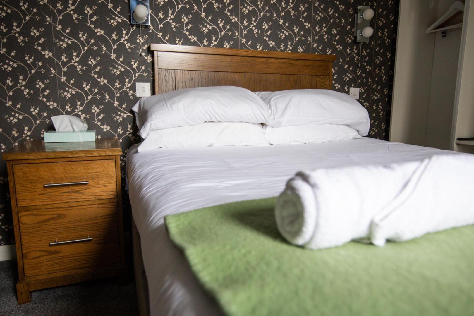 Salty Dog Hotel&Bistro Bangor  Buitenkant foto